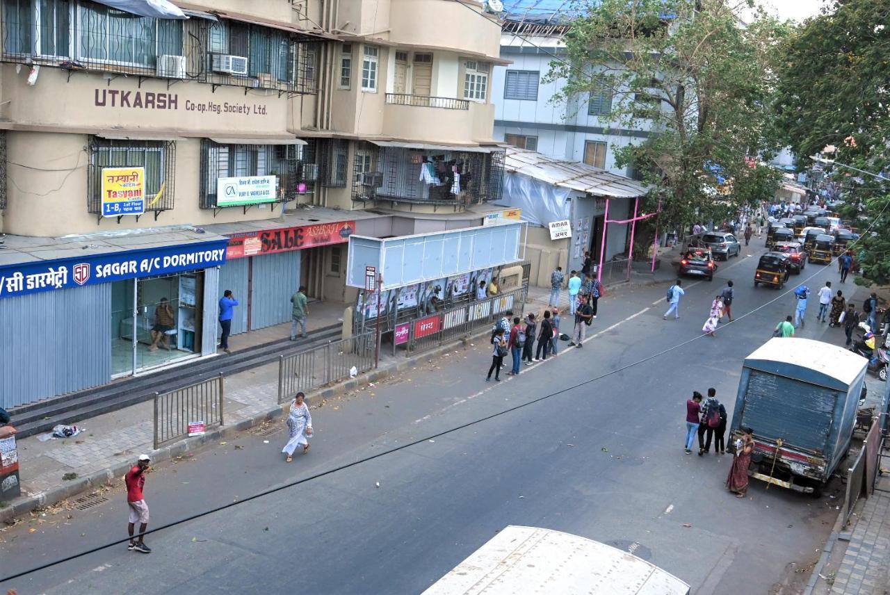 מומביי Sagar Dormitory Andheri - Nearest To Andheri Railway Station West מראה חיצוני תמונה